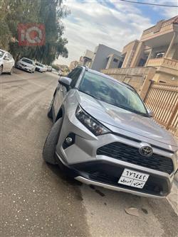 تۆیۆتا ڕاڤ 4